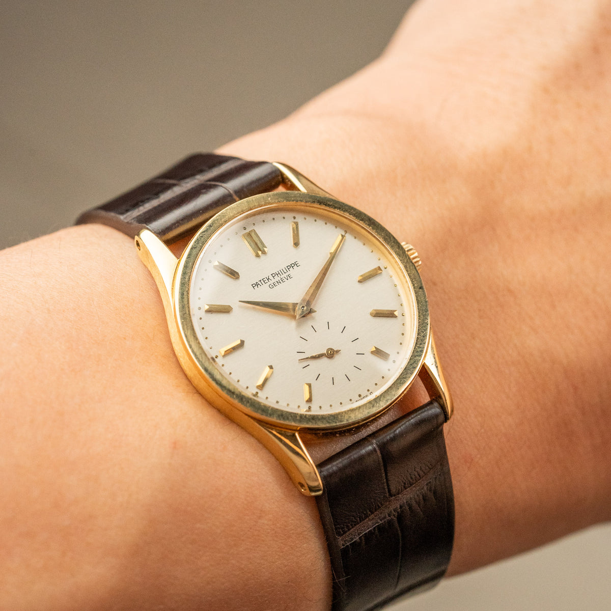 Hand-stitched Hourstance leather watch strap made in Australia
