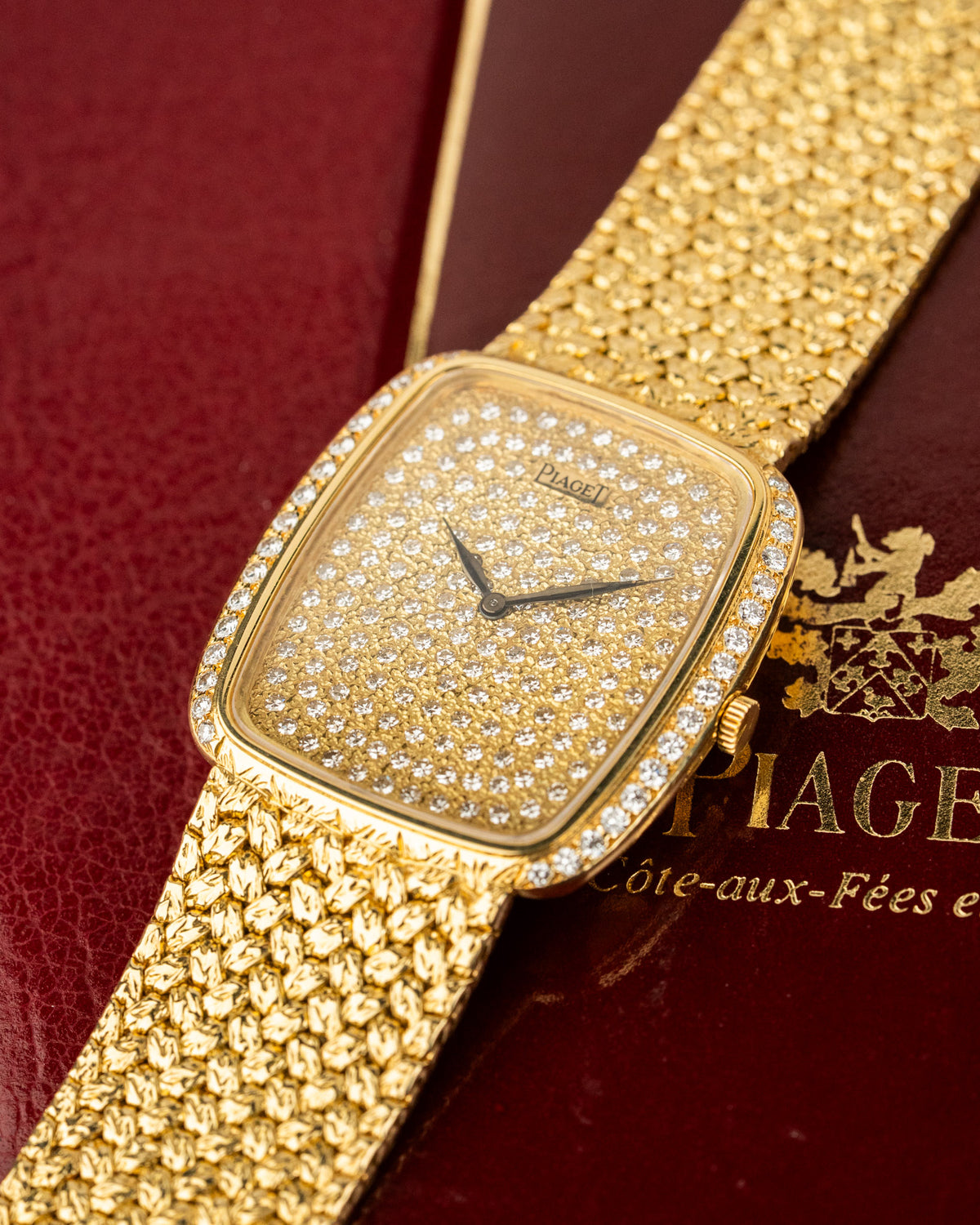 Piaget Yellow Gold 9765D2 18K Yellow Gold Pave Dial