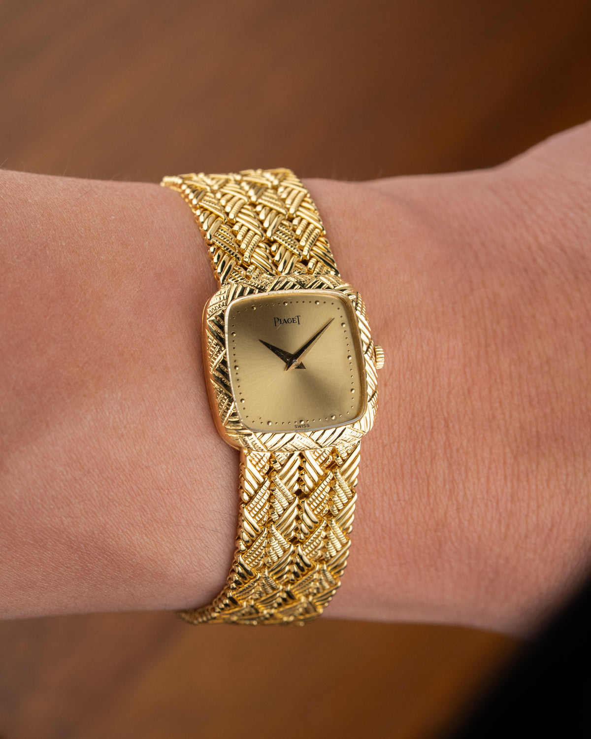 Piaget 9902 18k yellow gold champagne dial Van Cleef & Arpels bracelet – photo 2