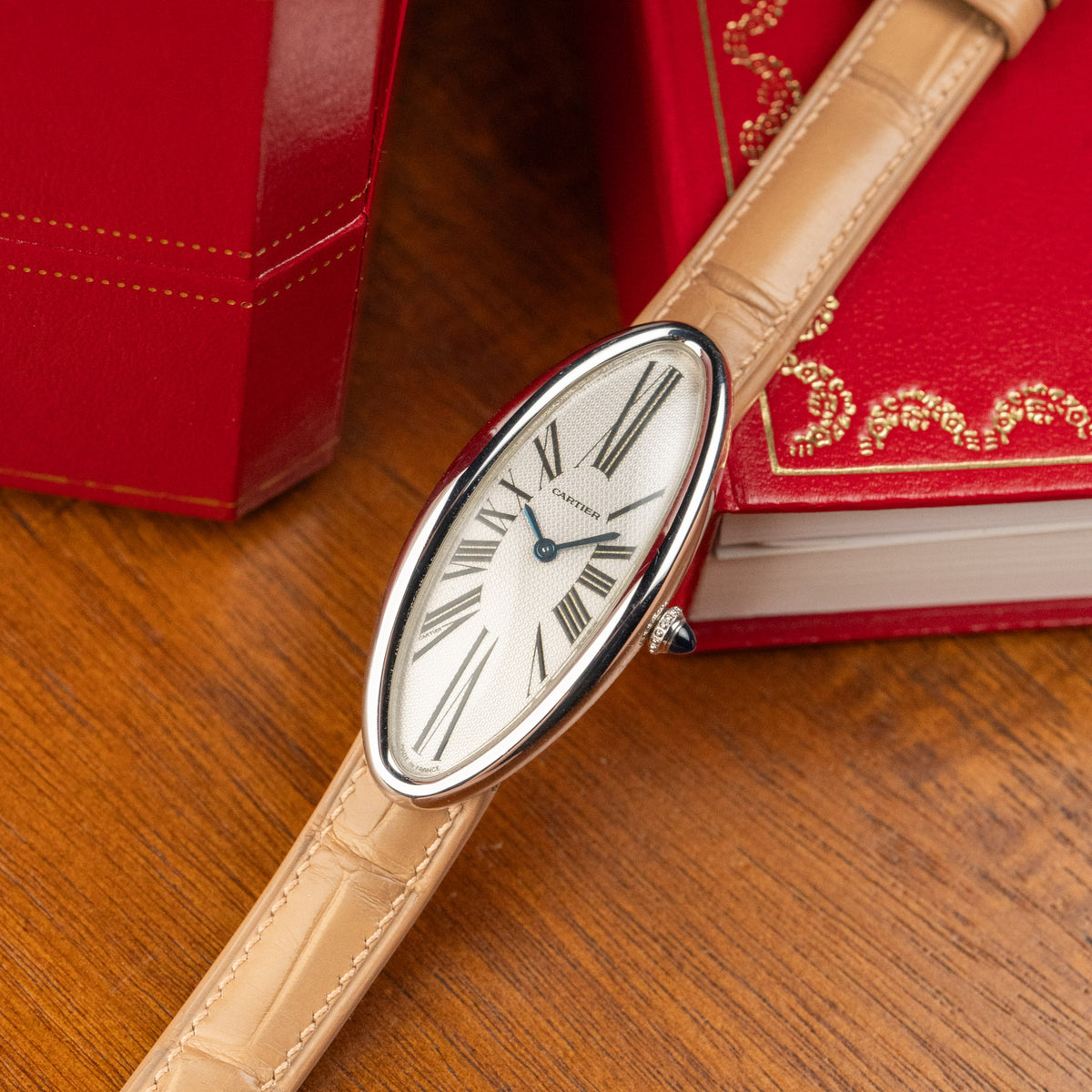 Pre-owned and vintage Cartier watches at Hourstance