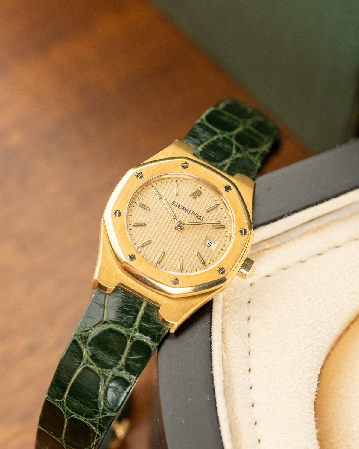 Audemars Piguet Royal Oak 28mm 18ct Gold 66800