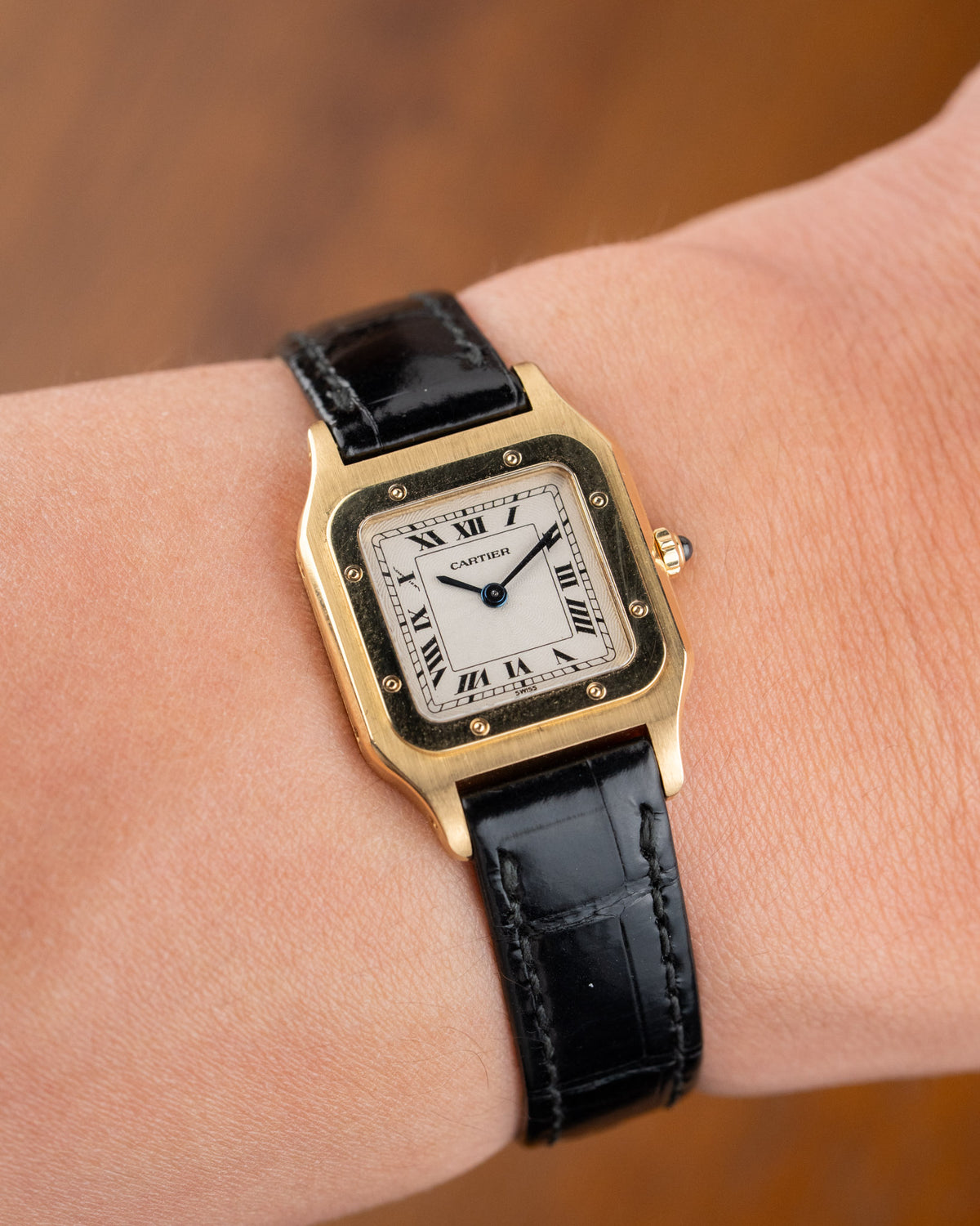 Cartier Santos-Dumont 821053 18k yellow gold guilloché dial small model – photo 4