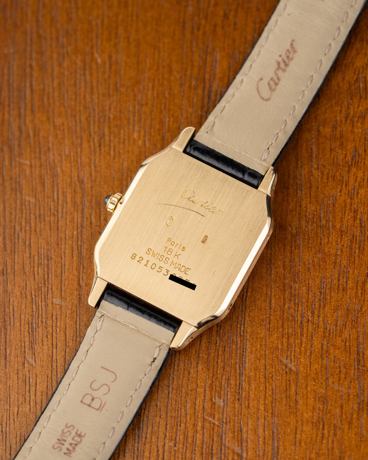 Cartier Santos-Dumont 821053 18k yellow gold guilloché dial small model – photo 8