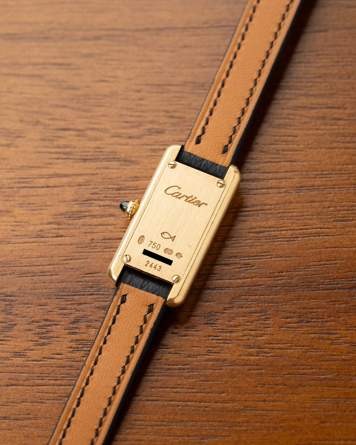 Cartier Mini Tank Allongée 2443 18k yellow gold on black Epsom strap – photo 5