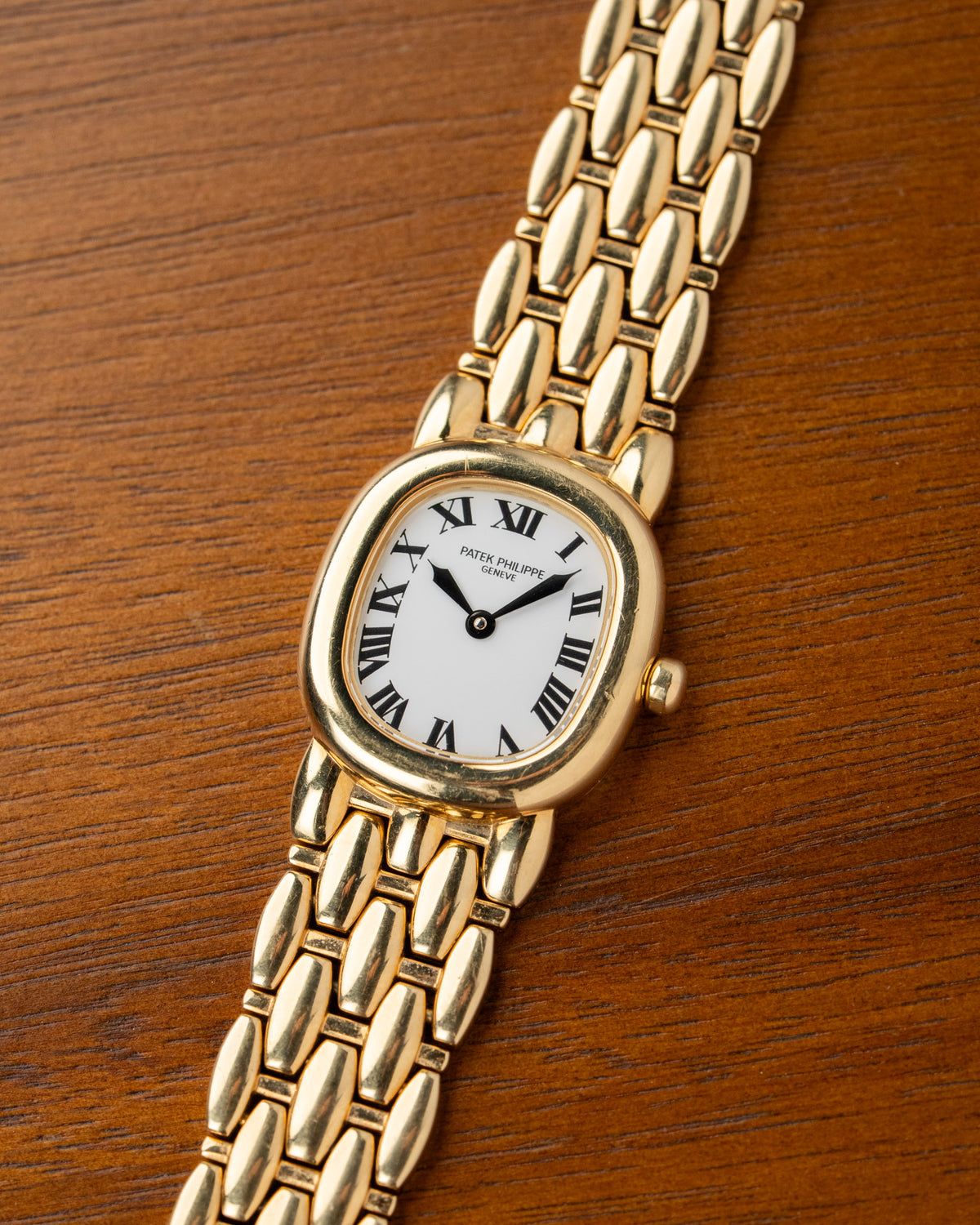 Patek Philippe Ellipse 4830/1 18k yellow gold bracelet – photo 1