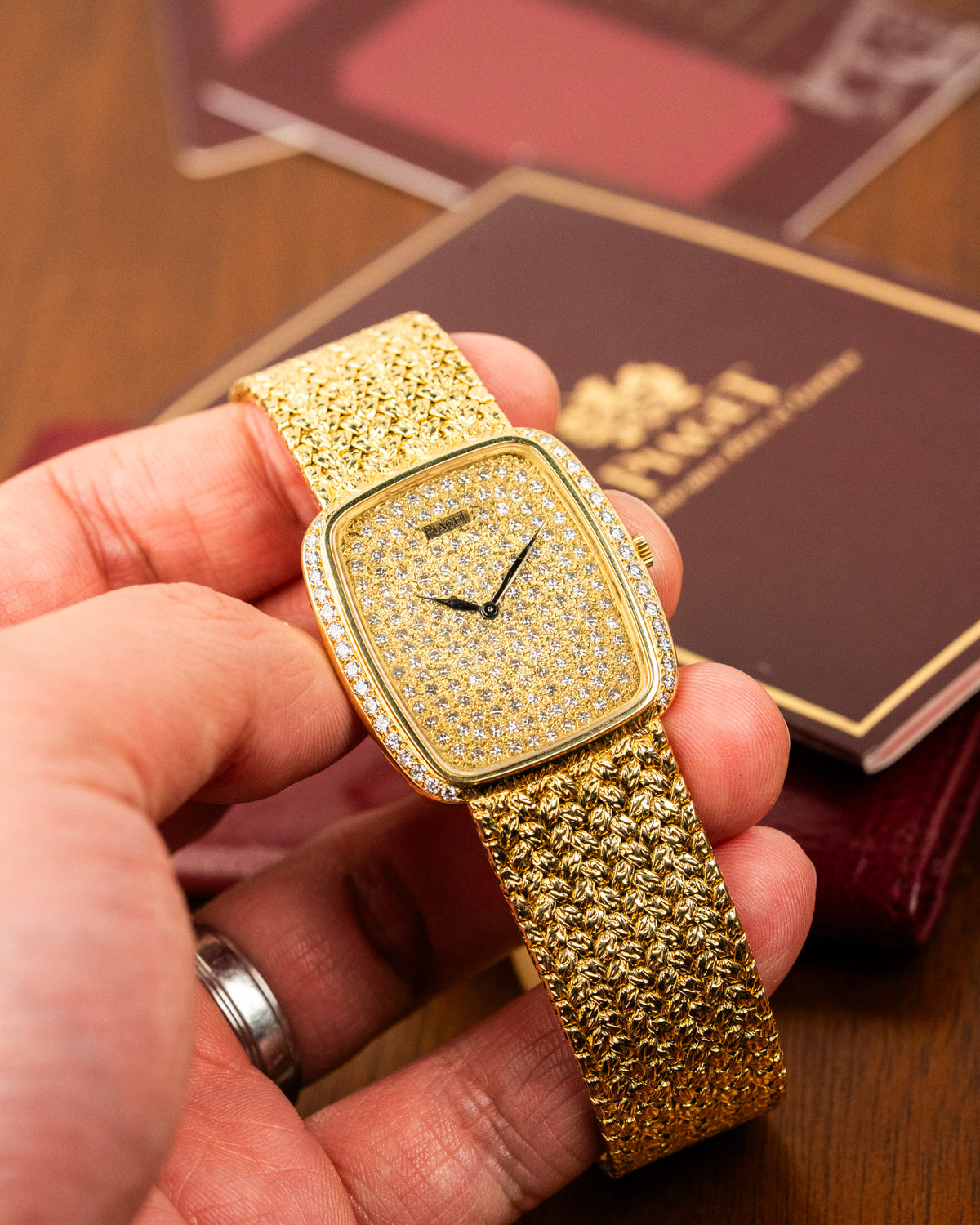 Piaget Yellow Gold 9765D2 18K Yellow Gold Pave Dial