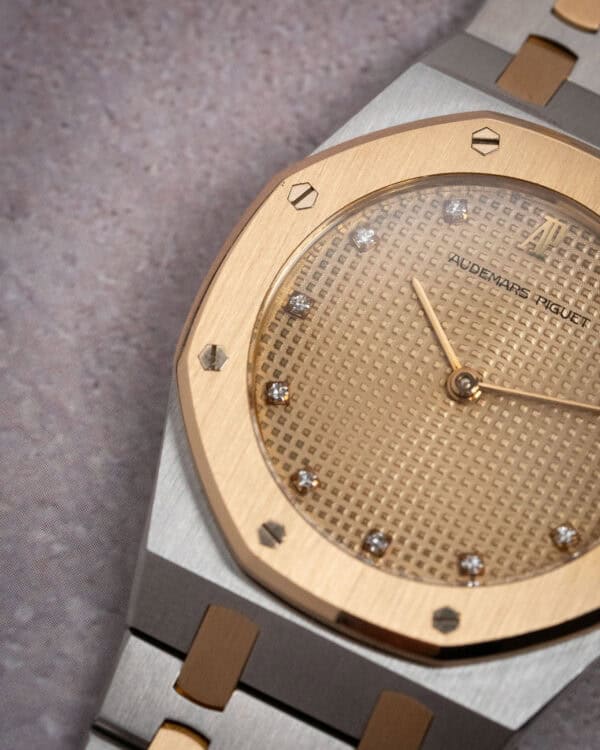 Audemars Piguet Royal Oak 33mm Two-Tone Quartz Macro Dial Close up visible diamond indices