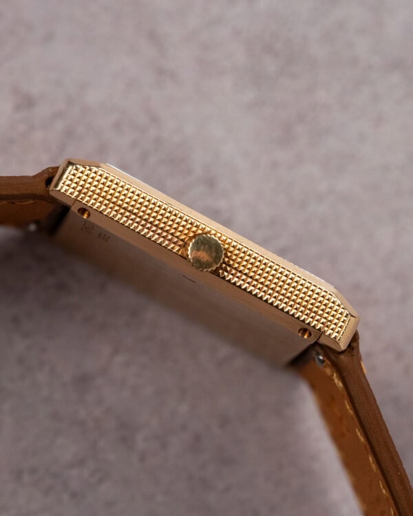 Hobnail Piaget 9151 Tiger Eye Dial Crown
