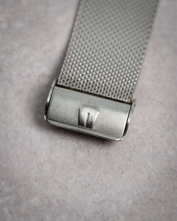 Universal Geneve White Shadow Blue Dial Clasp
