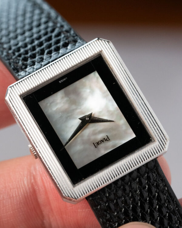 Piaget 9154 Mother of Pearl and Onyx Stone Upside Down
