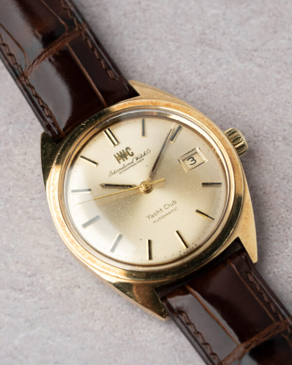 IWC 14ct Yacht Club Automatic Flat lay