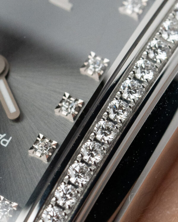 Patek Phillpe 4910 Grey Dial Diamonds Macro