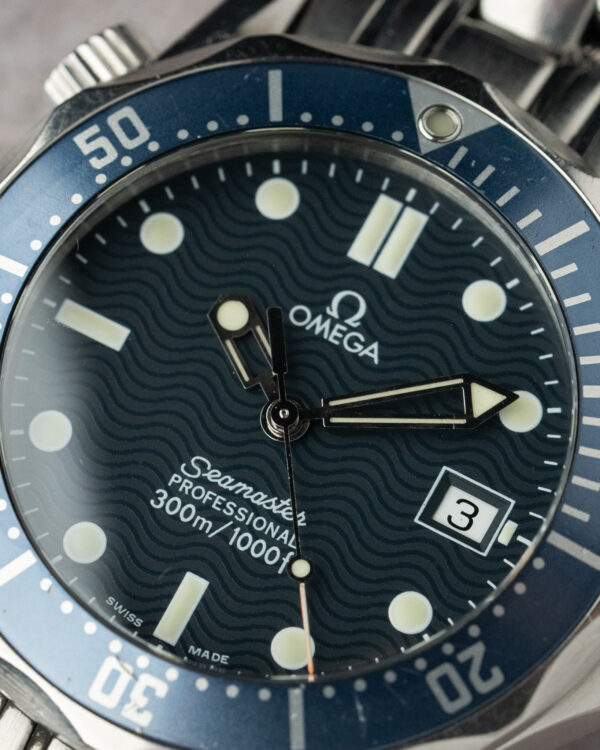 Omega Seamaster 300m Quartz 36mm Ref. 2561.80.00 Dial Macro