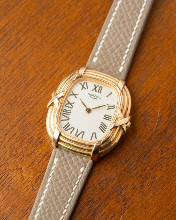 Vintage Ladies Stepped Yellow Gold case Hermes Watch Hero