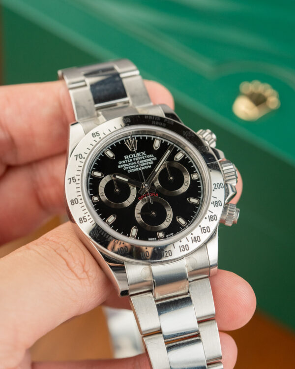Rolex Daytona 116520 Black Dial Hand