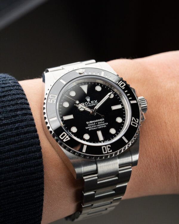 Rolex Submariner 124060 2021 Full Set