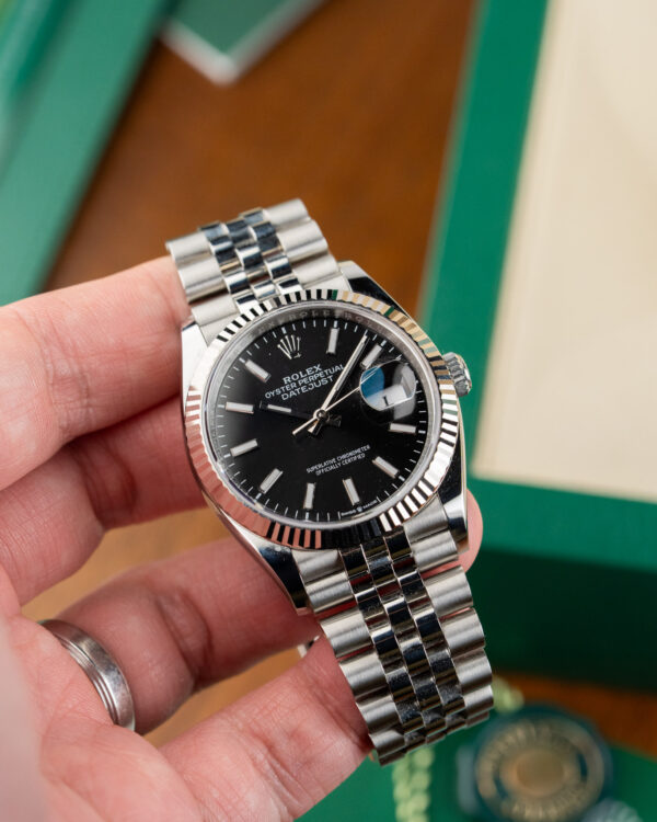 Rolex Datejust 36 126234 Black Fluted Jubilee